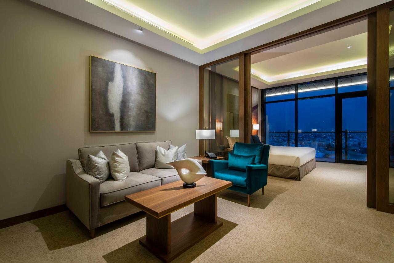 Waw Hotel Suites King Abdullah Road Ar Riyad Esterno foto
